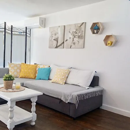 Bellavista Apartment *