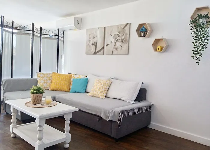 Bellavista Apartment *